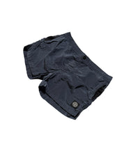 Lade das Bild in den Galerie-Viewer, Stone Island Badehose - M
