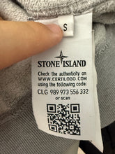 Lade das Bild in den Galerie-Viewer, Stone Island Pullover - S

