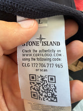 Lade das Bild in den Galerie-Viewer, Stone Island Softshell Jacke - L
