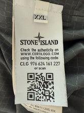 Lade das Bild in den Galerie-Viewer, Stone Island Softshell Jacke - XXL
