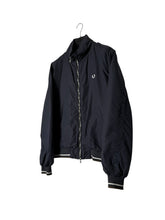 Lade das Bild in den Galerie-Viewer, Fred Perry Jacke - XL
