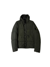 Lade das Bild in den Galerie-Viewer, Stone Island Daunenjacke - L

